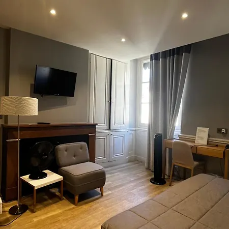 Hotel Du Theatre-2